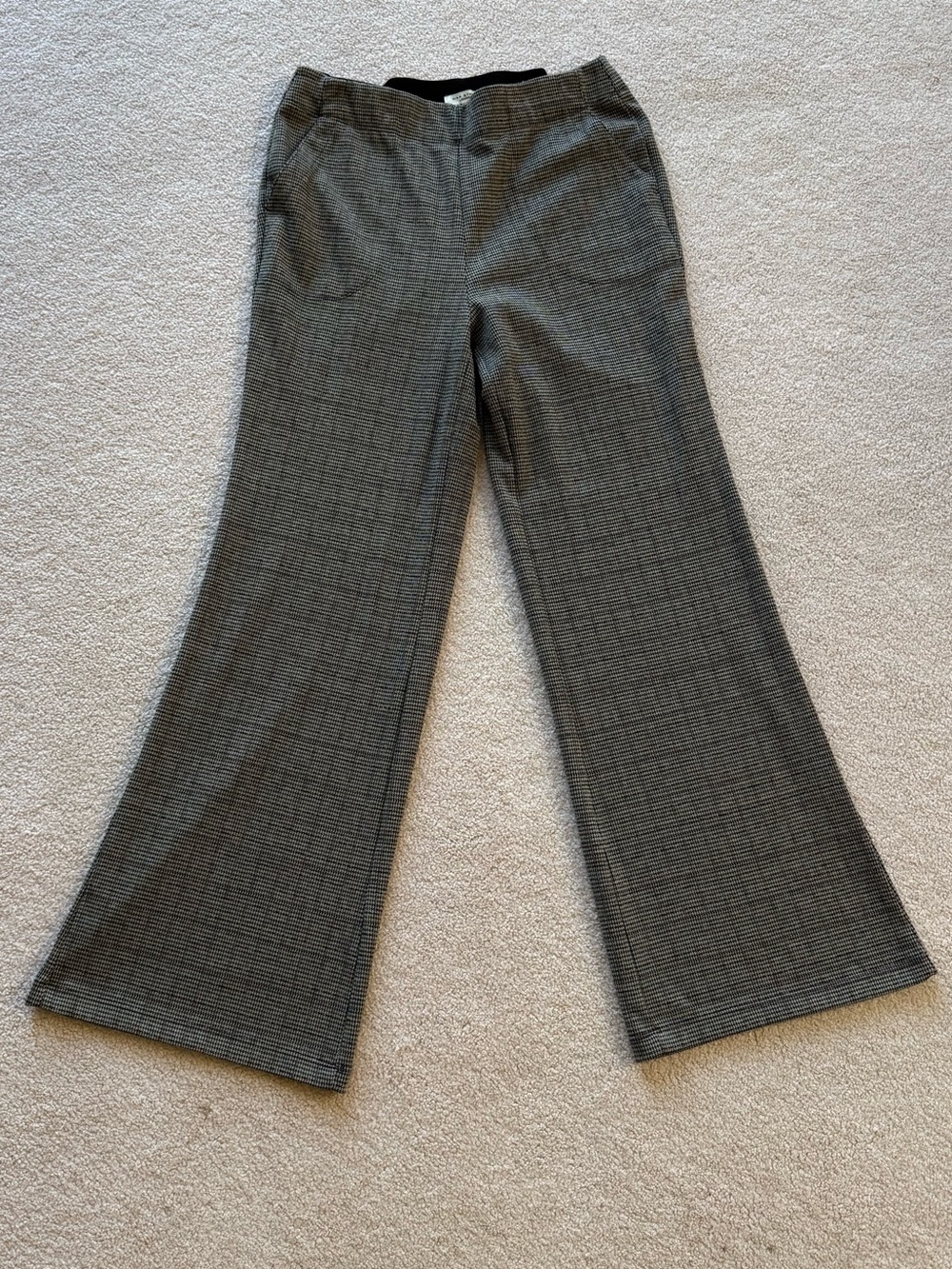 Max Studio Black & Gray Plaid Boot Cut Pants